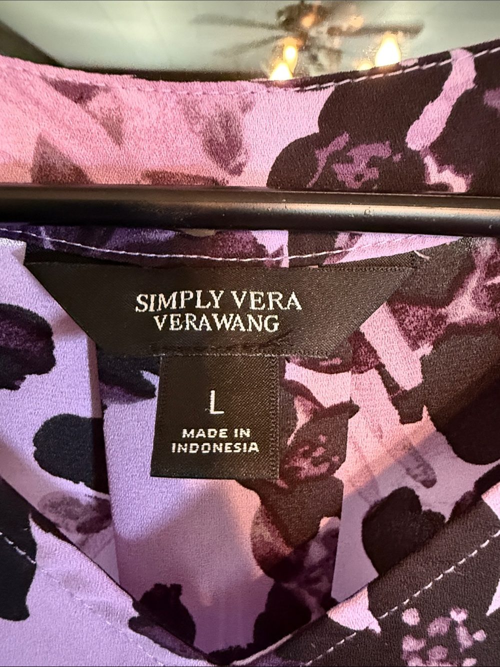 Simply Vera Vera Wang Purple Black Floral V-Neck High-Low Blouse Womens Large - Picture 2 of 5